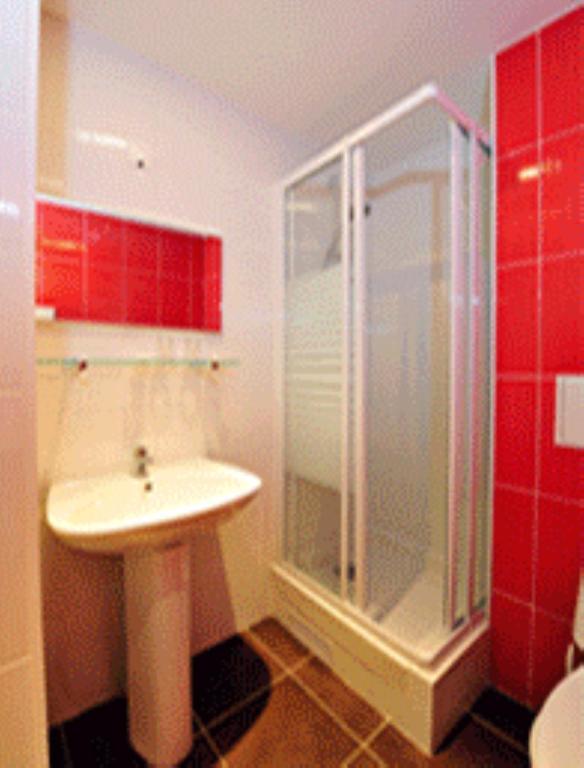 Le Victor Hugo Otel Montrouge Dış mekan fotoğraf